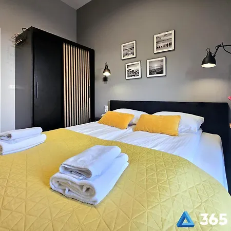 Apartment 365pam - Grau Summer Lofts